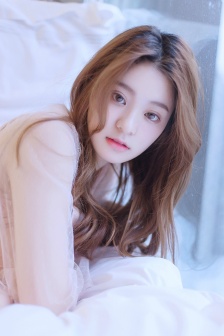 比基尼美女